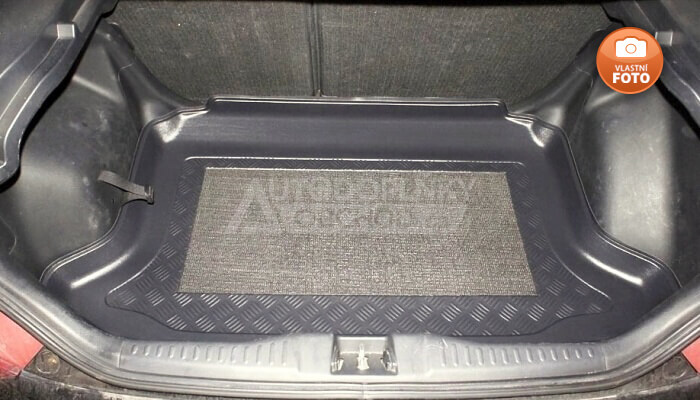 Vana do kufru přesně pasuje do zavazadlového prostoru modelu auta Honda Civic - 3 dv. 01--05 Hatchback